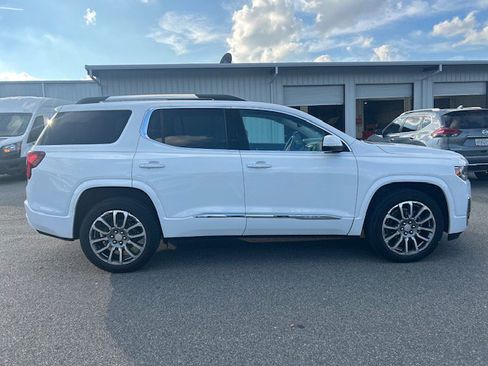 Used 2021 GMC Acadia Denali w/ Denali Technology Package image 6