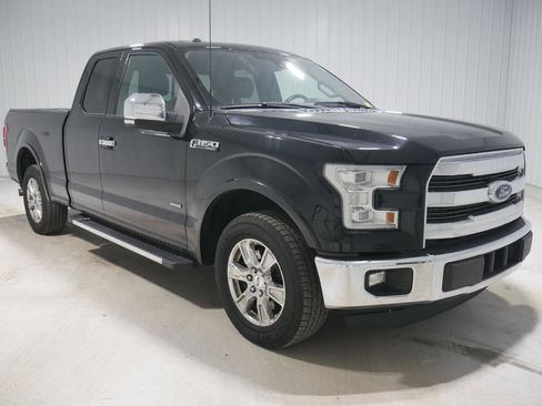 Used 2016 Ford F150 Lariat w/ Equipment Group 502A Luxury image 3