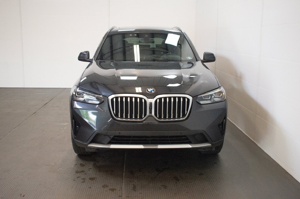 Used 2024 BMW X3 xDrive30i w/ Premium Package w/ZPA AWD/4WD image 2