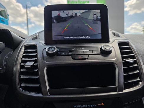 Used 2020 Ford Transit Connect XL FWD image 9