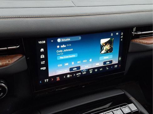 New 2025 Lincoln Navigator L Black Label AWD/4WD image 16