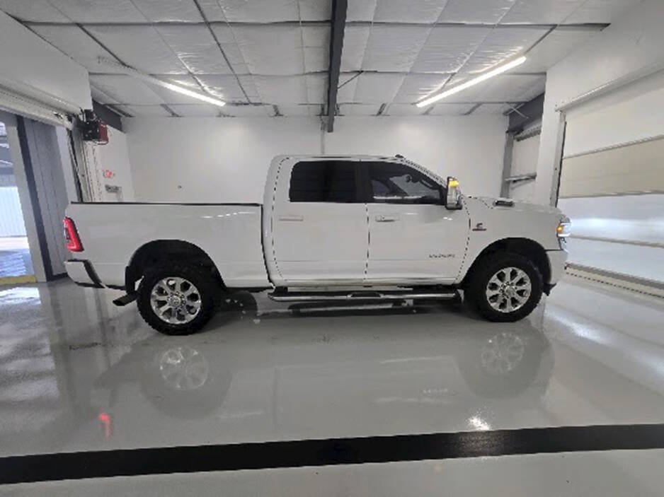 Used 2023 RAM 2500 Laramie AWD/4WD image 11