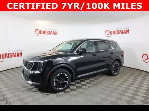 Used 2024 Kia Sorento S image 6