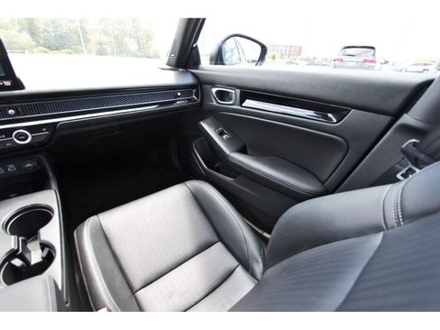 Used 2022 Honda Civic Sport Touring image 10