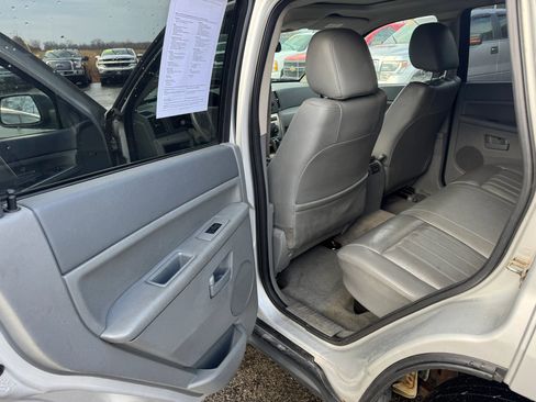 Used 2005 Jeep Grand Cherokee Laredo image 10