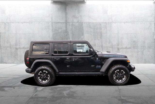 Used 2024 Jeep Wrangler Unlimited Rubicon 4xe AWD/4WD image 5