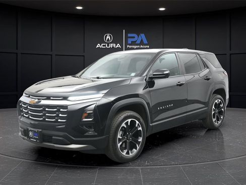 Used 2025 Chevrolet Equinox LT w/ Safety and Technology Package FWD image 1