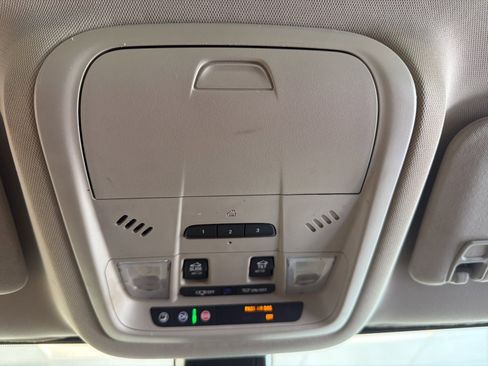 Used 2019 GMC Acadia Denali w/ Technology Package image 27