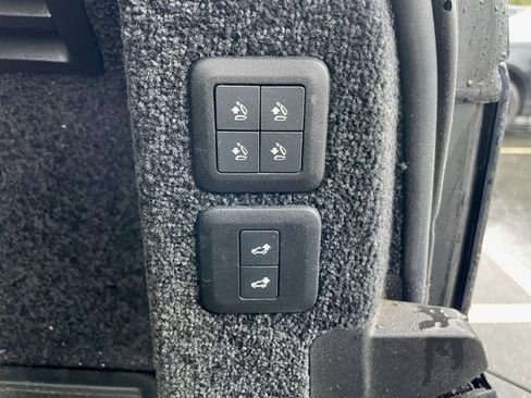 Used 2020 Land Rover Range Rover Long Wheelbase HSE image 38