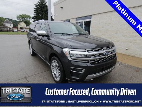Used 2023 Ford Expedition Max Platinum image 1