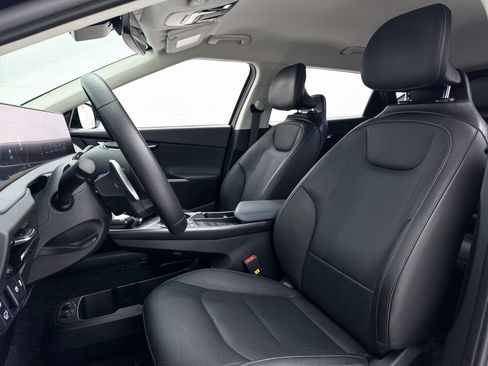 Used 2023 Kia EV6 Wind w/ Wind Technology Package image 18