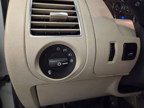 Used 2011 Ford Flex Limited w/ Rapid Spec Order Code FWD image 32