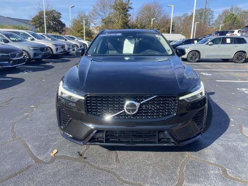 Certified 2024 Volvo XC60 B5 Plus image 2