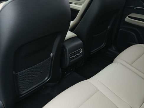 Used 2025 Lincoln Corsair FWD w/ Equipment Group 101A image 29