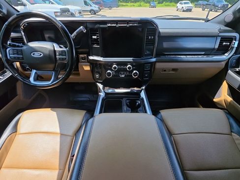 Used 2023 Ford F350 Lariat w/ Black Appearance Package AWD/4WD image 35