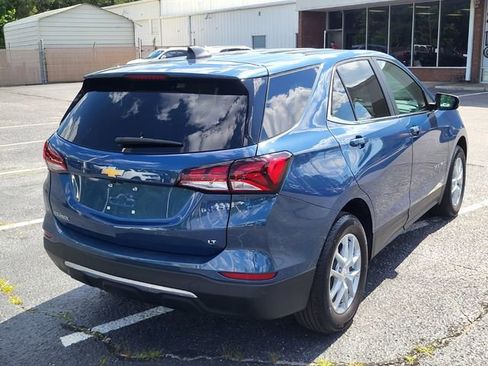Used 2024 Chevrolet Equinox LT w/ LPO, Floor Liner Package FWD image 2