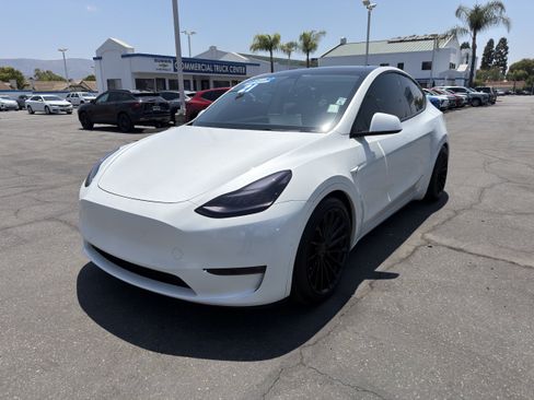 Used 2021 Tesla Model Y Long Range AWD/4WD image 4