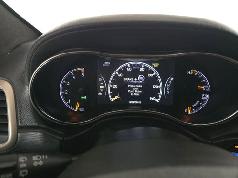 Used 2015 Jeep Grand Cherokee Summit w/ Platinum Series Group image 40