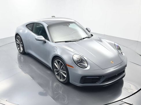 Certified 2024 Porsche 911 Carrera RWD image 44