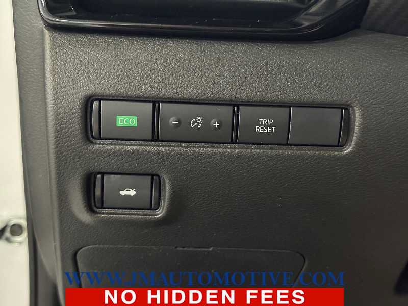 Used 2024 Nissan Sentra SV FWD image 31