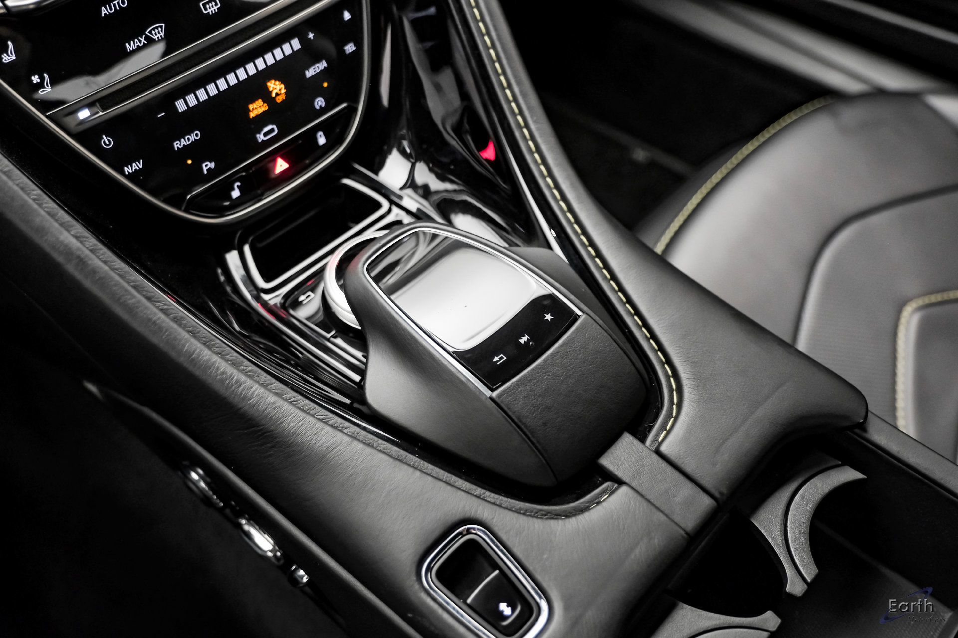 Used 2019 Aston Martin DBS Superleggera RWD image 63