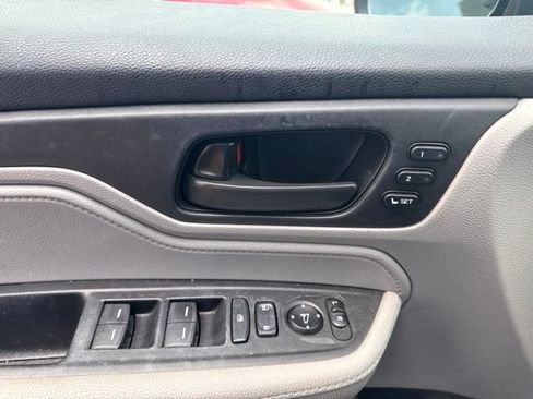 Used 2018 Honda Odyssey EX-L image 10