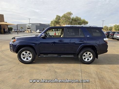 Used 2017 Toyota 4Runner SR5 image 3