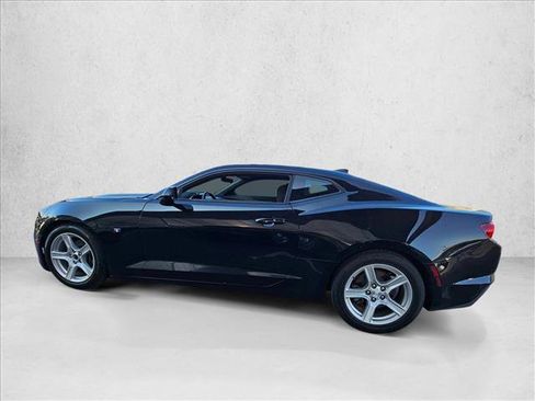 Used 2022 Chevrolet Camaro LT image 8