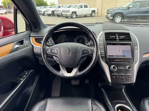 Used 2019 Lincoln MKC Select w/ Select Plus Package AWD/4WD image 23