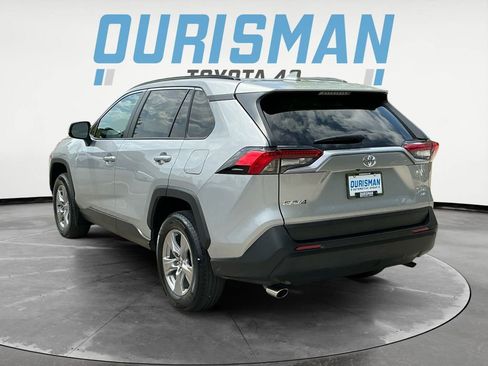 Used 2025 Toyota RAV4 XLE AWD/4WD image 5
