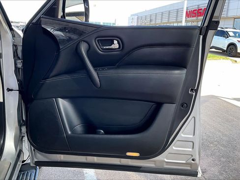 Used 2020 INFINITI QX80 Luxe w/ Proassist Package image 25