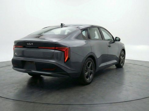 Used 2025 Kia K4 FWD image 9
