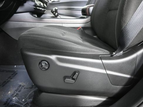 Used 2023 Dodge Durango GT image 22