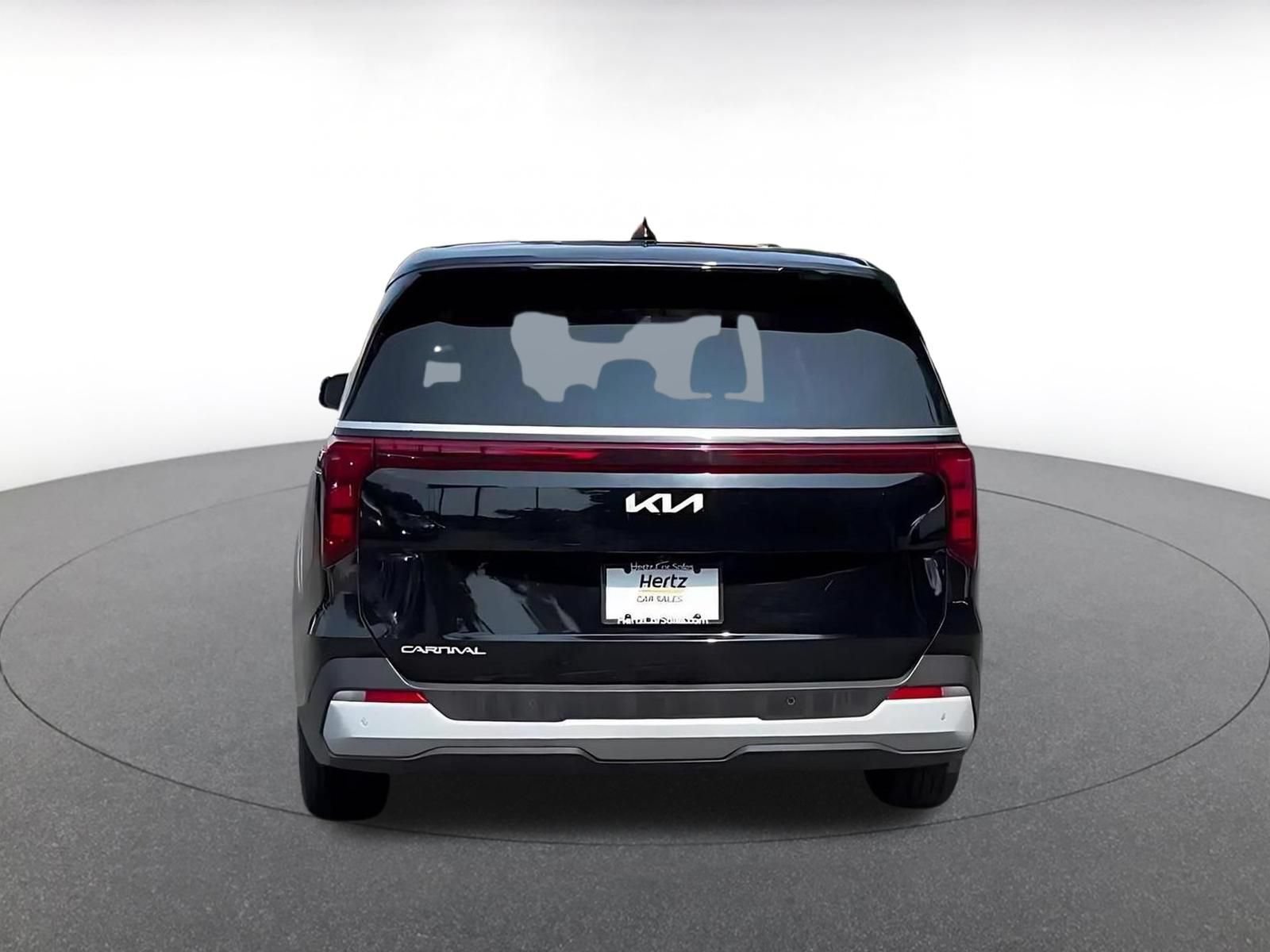 Used 2026 Kia Carnival FWD image 12