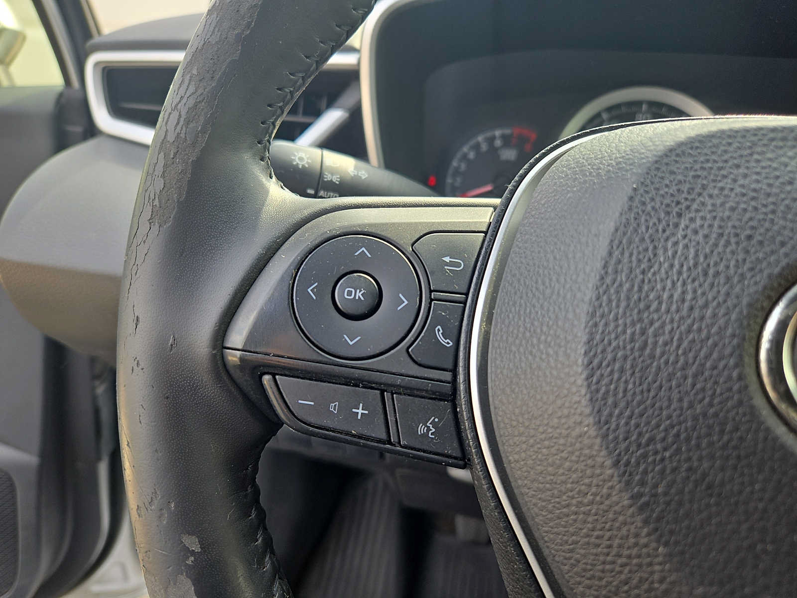 Used 2019 Toyota Corolla SE FWD image 20
