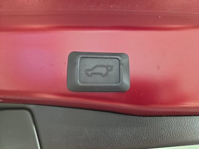 Used 2020 Toyota RAV4 XLE w/ Convenience Package AWD/4WD image 31