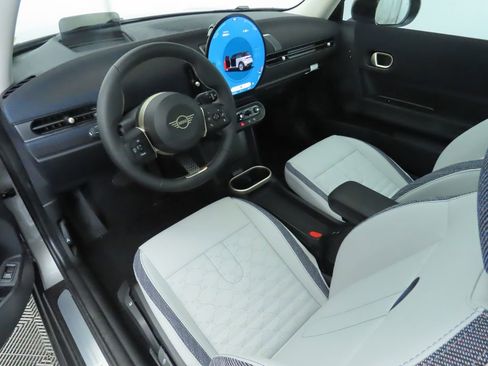 Used 2025 MINI Cooper S image 11