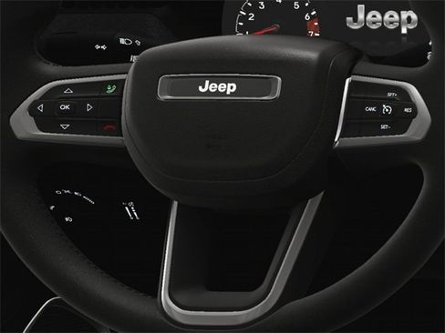 Certified 2024 Jeep Compass Latitude image 24