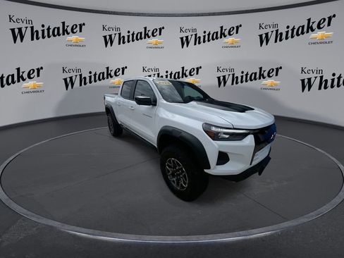 Used 2026 Chevrolet Colorado ZR2 w/ Technology Package image 2