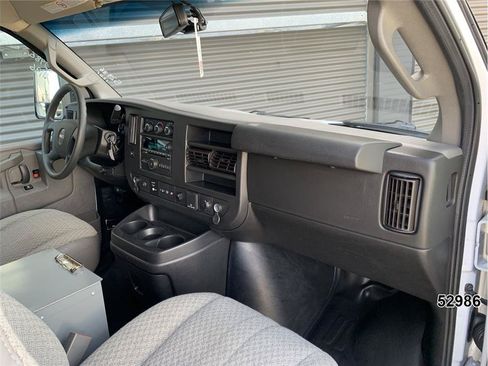 Used 2021 GMC Savana 3500 w/ Power Convenience Package RWD image 28