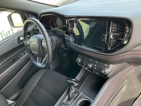 Used 2025 Dodge Durango GT w/ Blacktop Package image 9