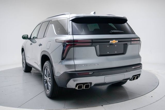 Used 2026 Chevrolet Traverse LT AWD/4WD image 3