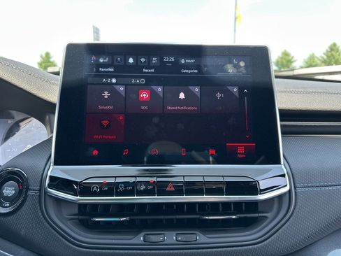 New 2025 Jeep Compass Latitude w/ Altitude Special Edition image 41