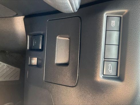 Used 2025 Toyota Grand Highlander AWD Hybrid image 34