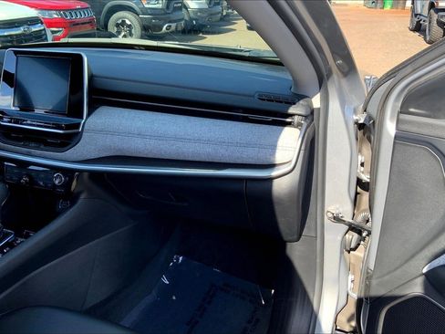 Certified 2022 Jeep Compass Latitude w/ Convenience Group image 17