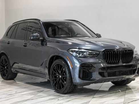 Used 2022 BMW X5 xDrive40i w/ M Sport Package AWD/4WD image 11