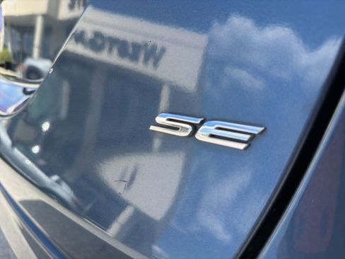 Used 2018 Ford Fusion SE image 13