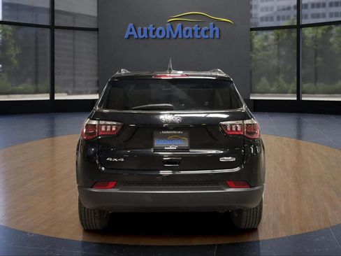 Used 2020 Jeep Compass Latitude w/ Cold Weather Group AWD/4WD image 10