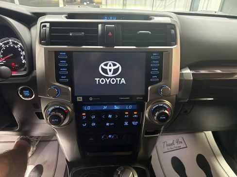 Used 2022 Toyota 4Runner Limited AWD/4WD image 9