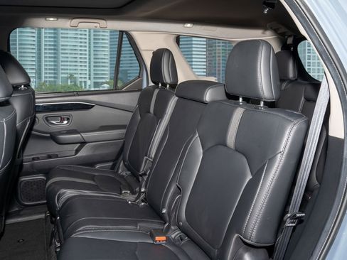 Certified 2024 Honda Pilot Touring image 18